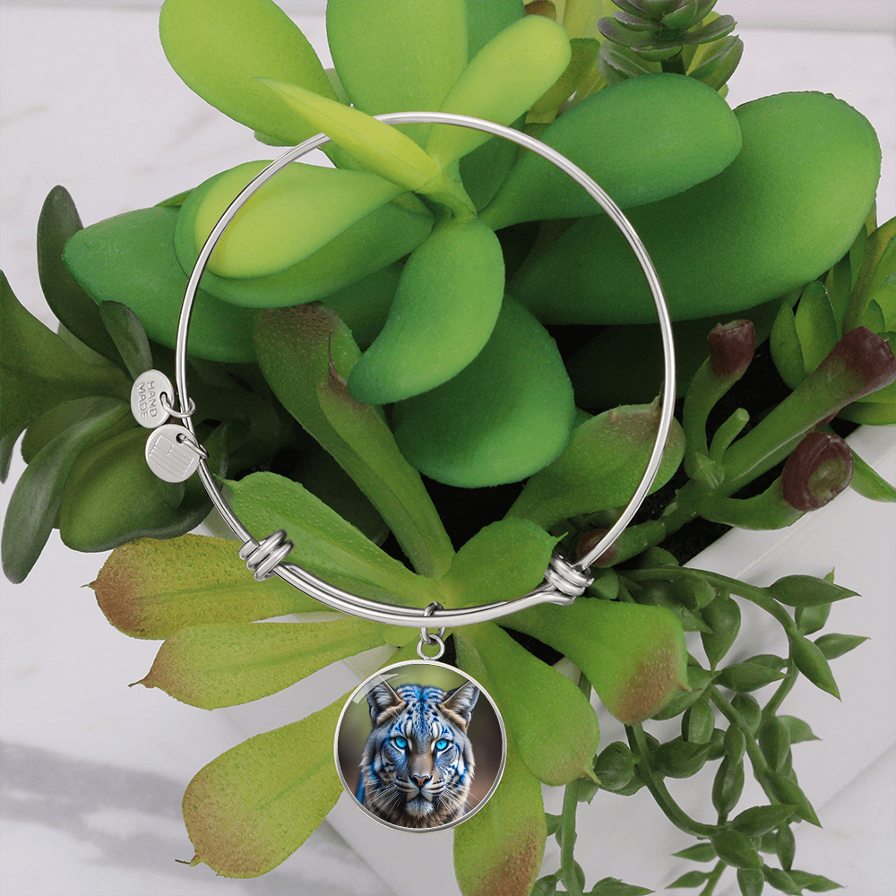 Blue Eyed Wildcat Round Graphic Bracelet