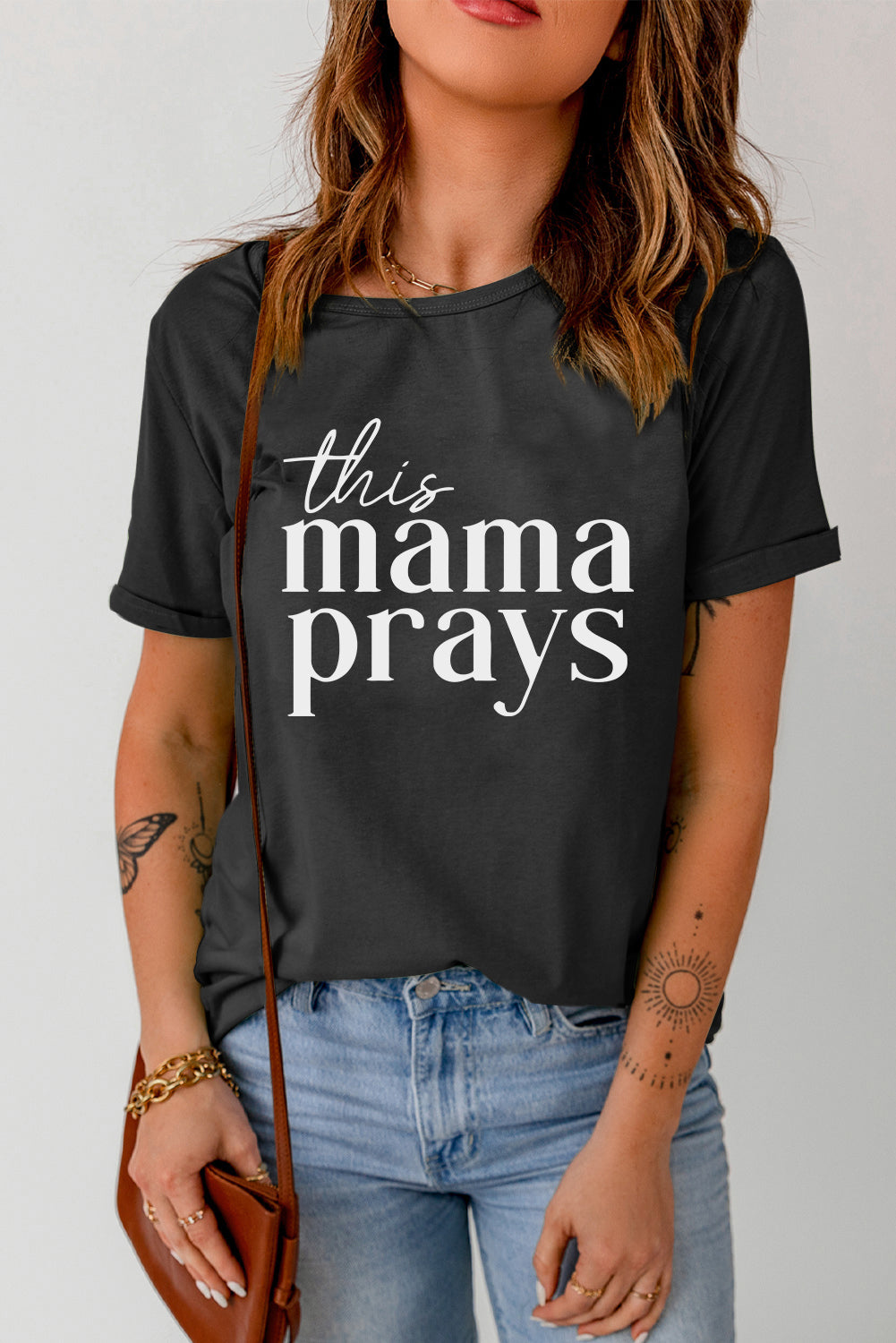 Women's This Mama Prays Black Short Sleeve T-shirt