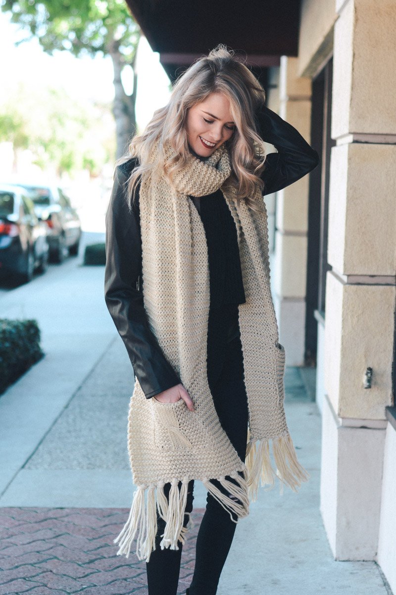 Chunky Oversized Pocket Scarf