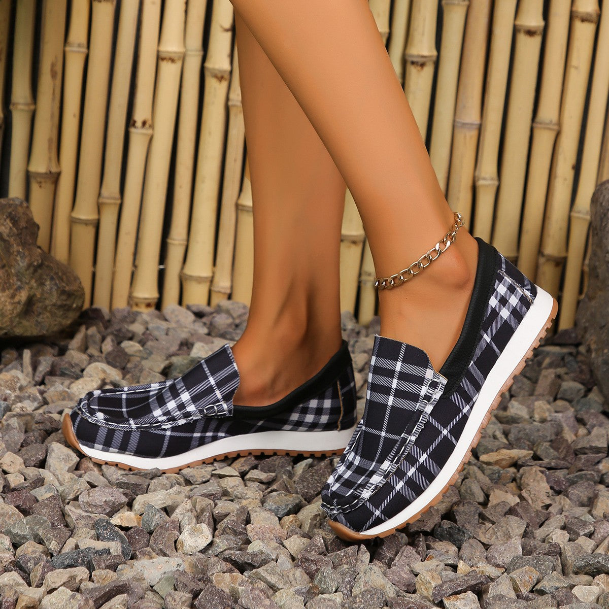 Women's Plaid Round Toe Slip-On Shoes