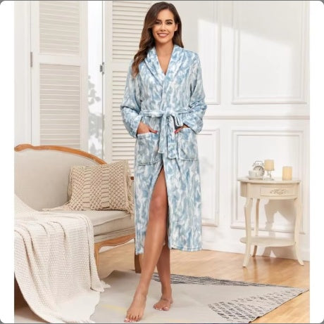 Plush Oversized Winter Soft Long Flannel Bathrobe With Hood