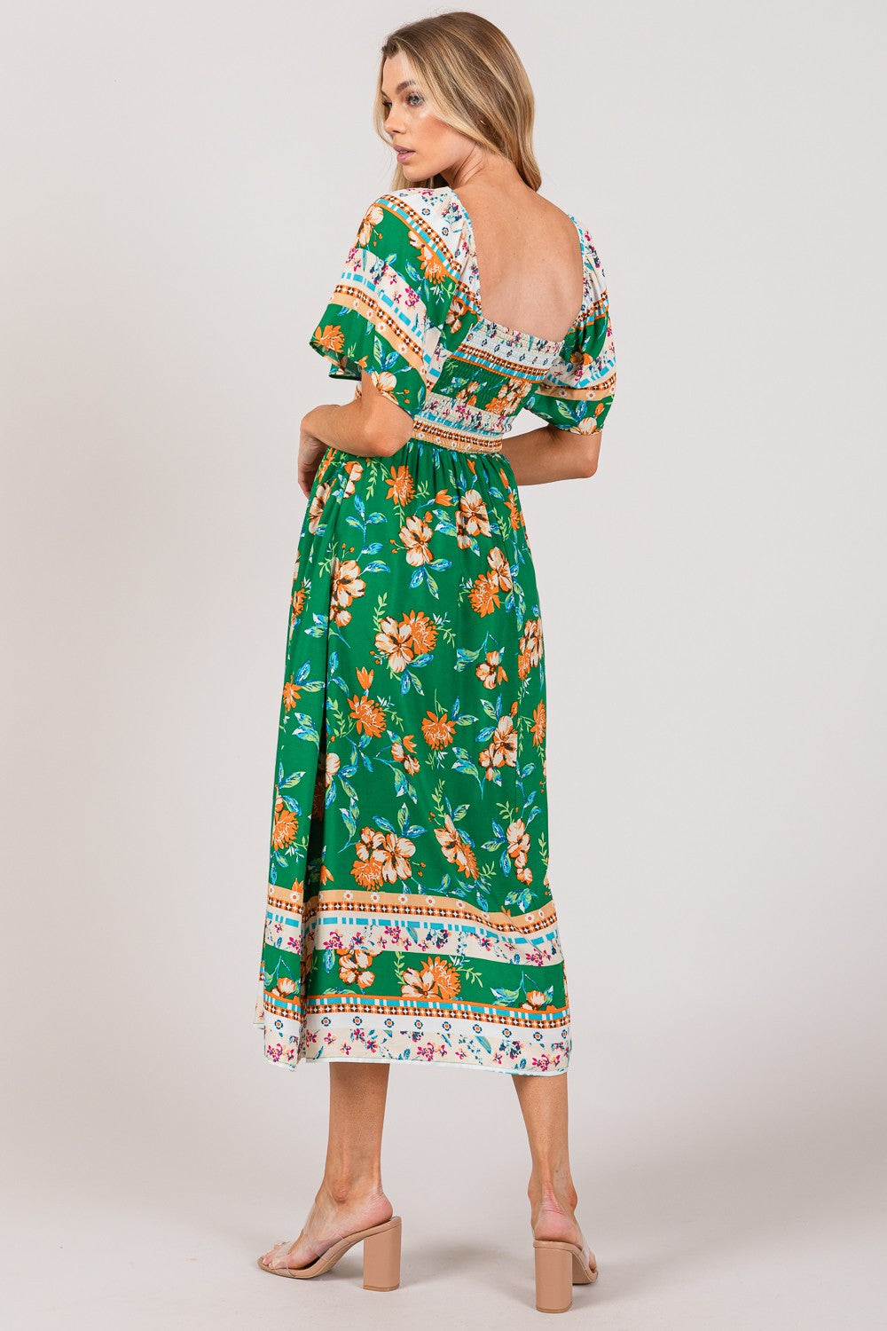 SAGE + FIG Green Printed Smocked Short Sleeve Midi Dress