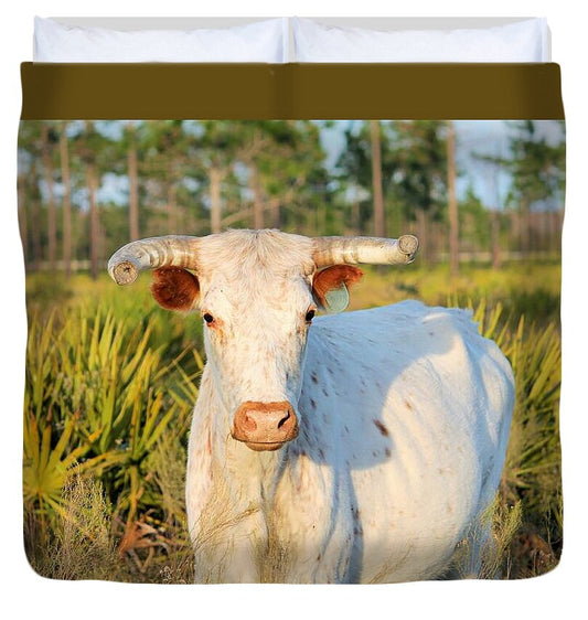 Majestic Horned Bull near Orlando Florida Duvet Cover