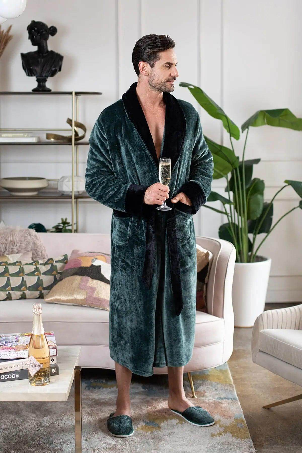 Cozy Mens Plush Robes – Built for Comfort, Designed to Last