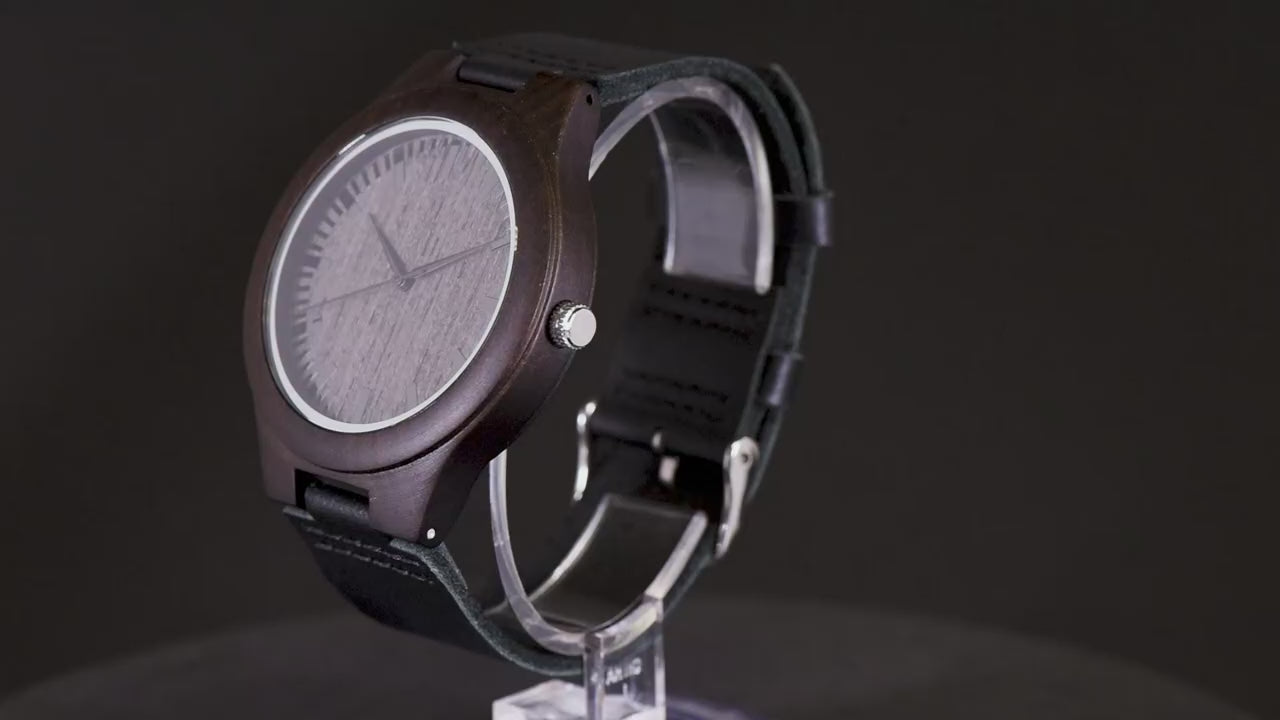 Reloj de lujo de madera con grabado floral LOVE y correa de piel auténtica