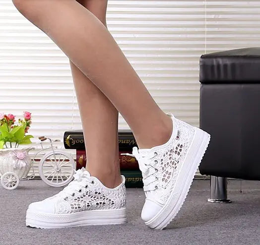 Women's Elevated Casual Canvas Shoes with Breathable Mesh