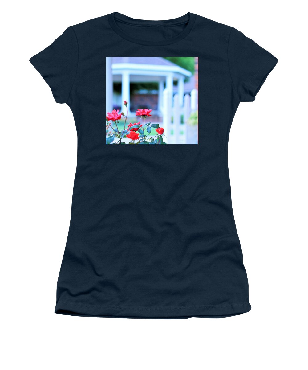Red Flowers in Bloom Women's T-Shirt