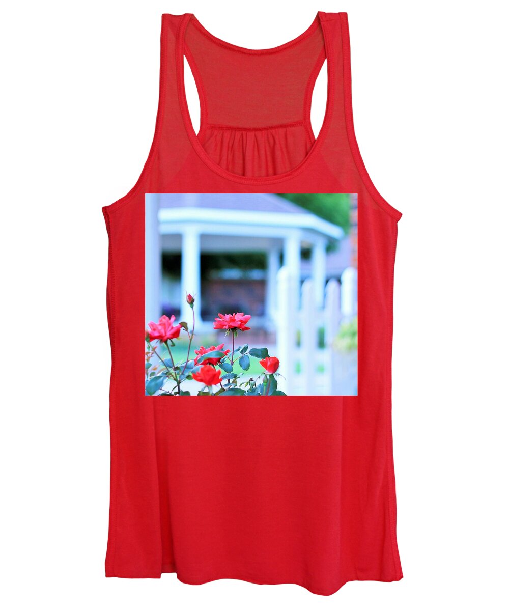 Red Flowers in Bloom Women's Tank Top