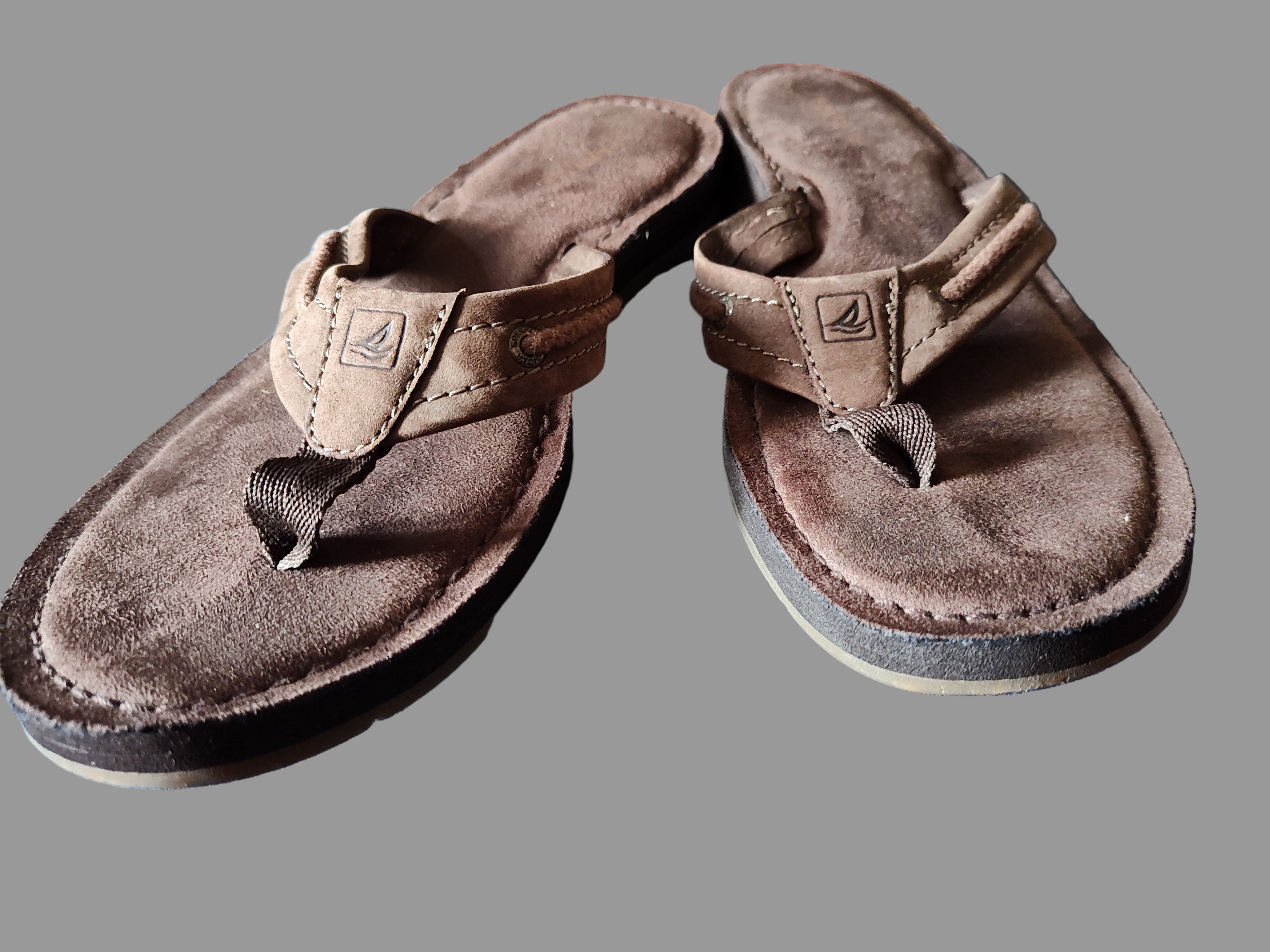 Sperry Tan Suede Flip Flops with Box - size 7