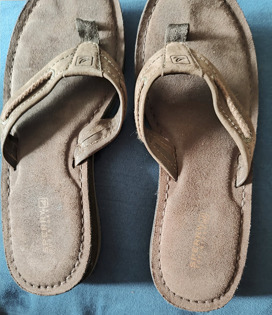 Sperry Tan Suede Flip Flops with Box - size 7