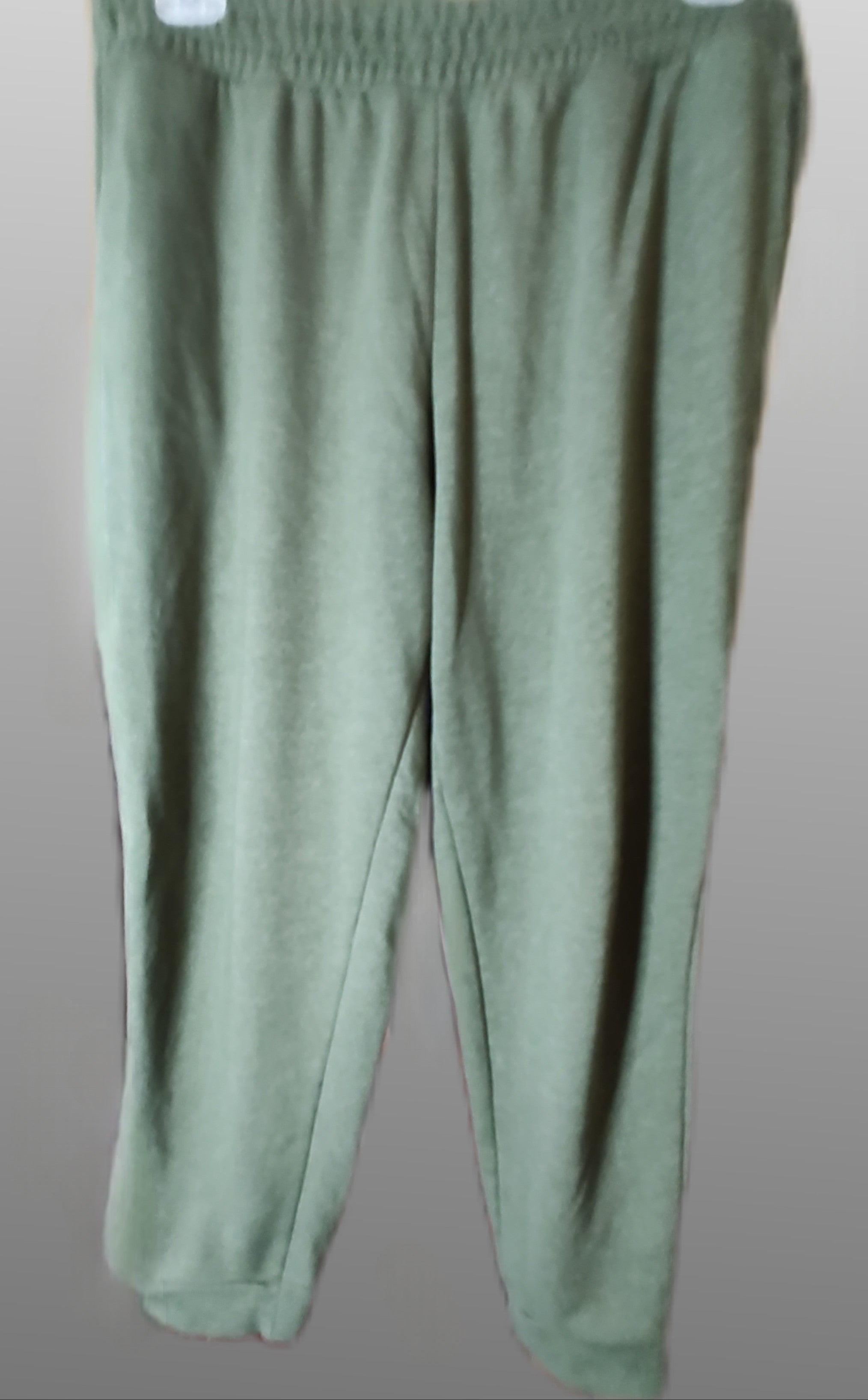Sweet Treasures Green Lounge Pants - size L (12 - 14)