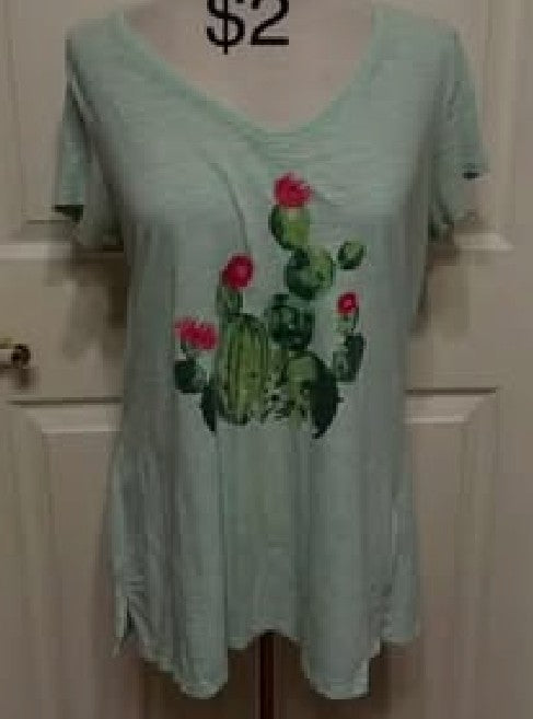 St John's Bay Mint Green Cactus T-shirt - size L