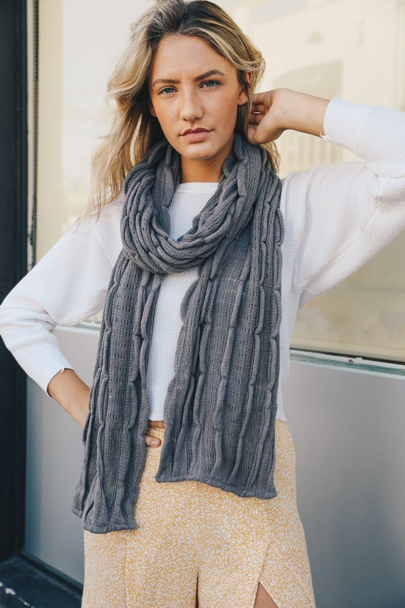 Scallop Ruffle Knit Scarf