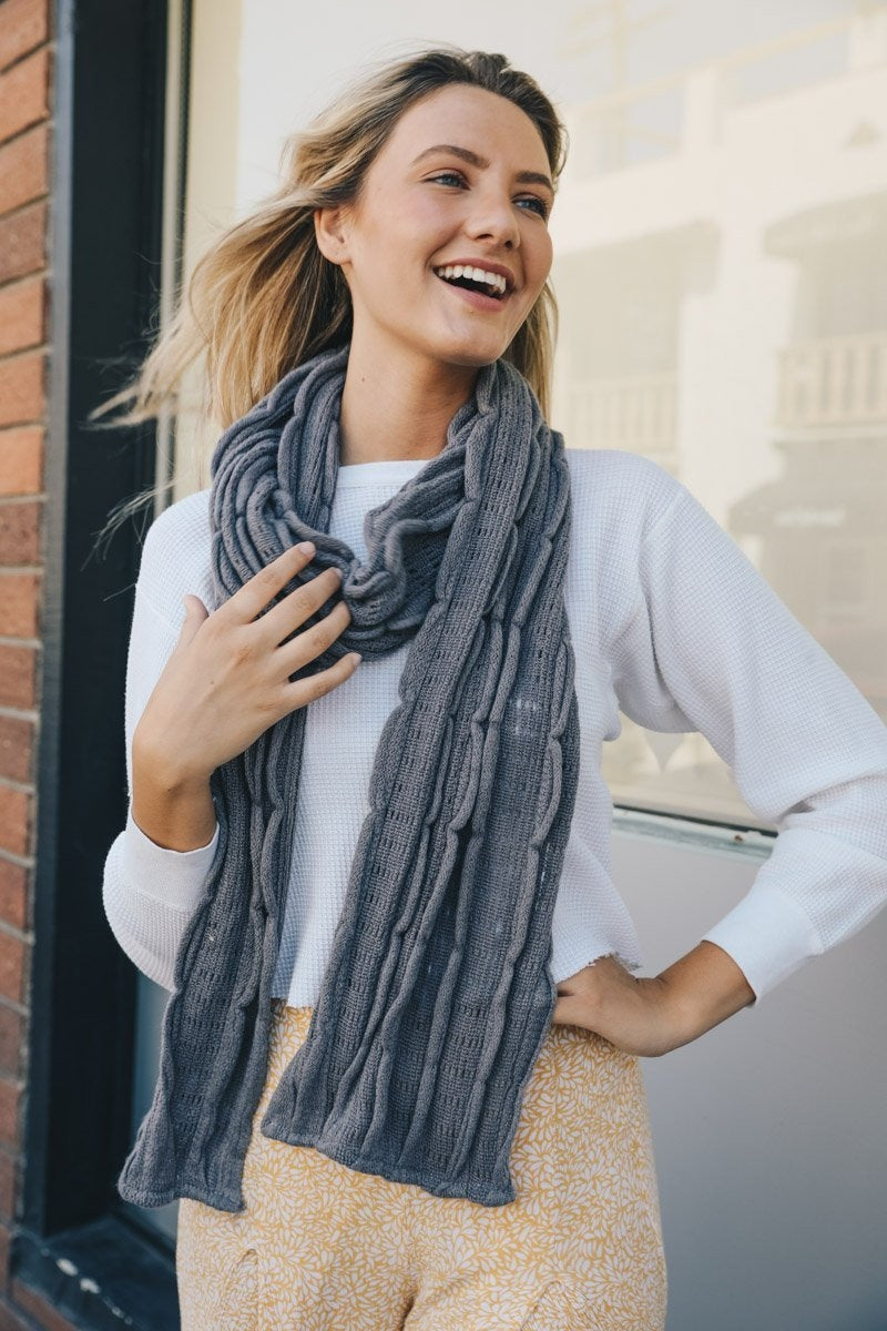 Scallop Ruffle Knit Scarf