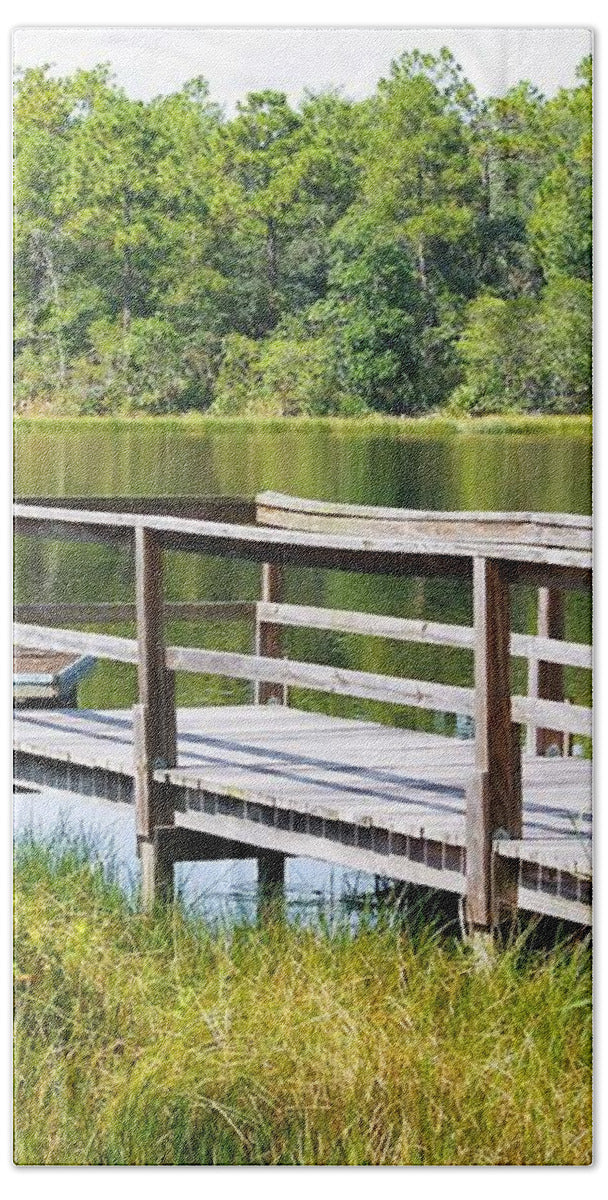 Serene Florida Lakeside Dock - Bath Towel