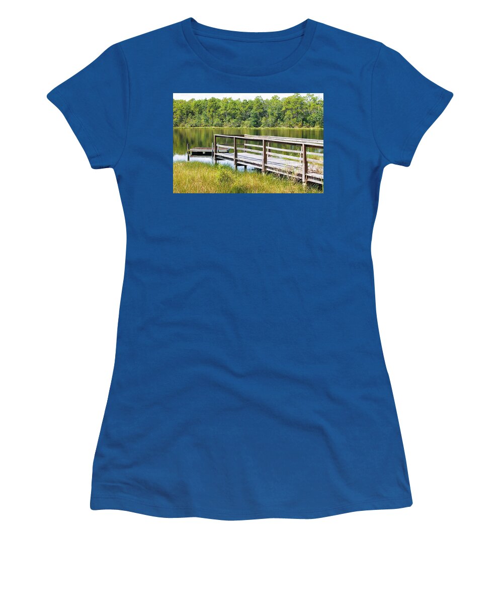 Serene Florida Lakeside Dock - Women's T-Shirt