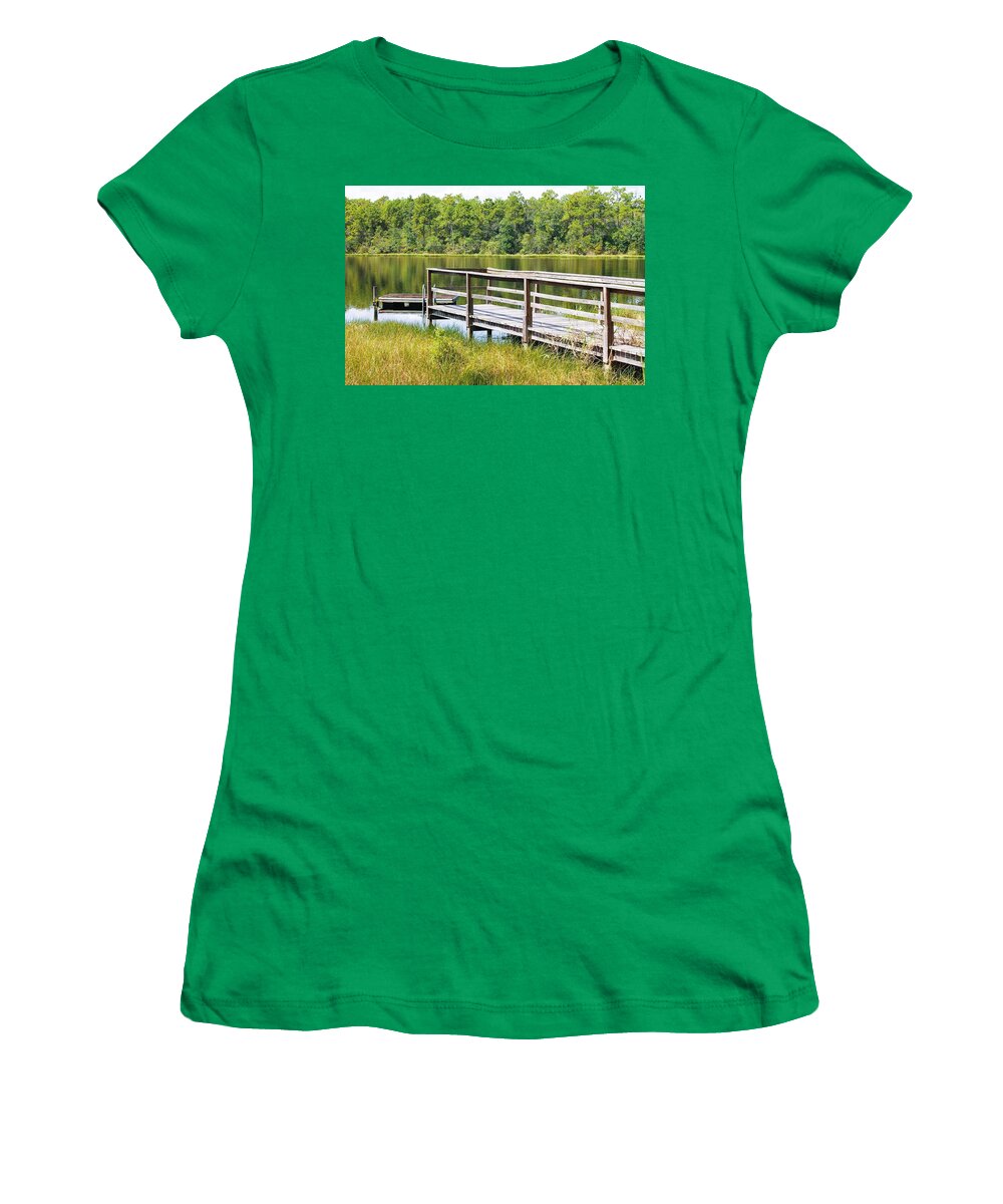 Serene Florida Lakeside Dock - Women's T-Shirt