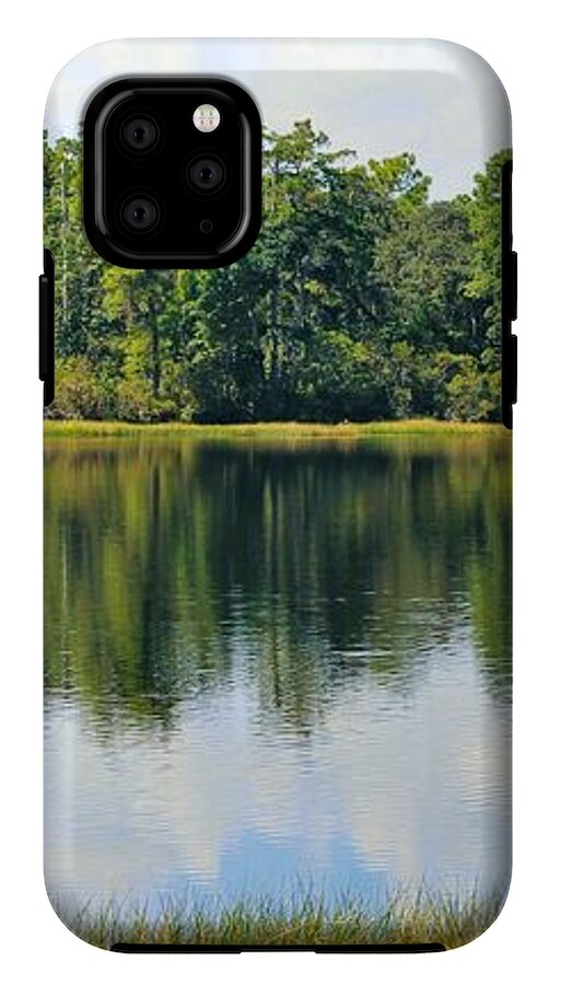 Serene Horse Shoe South Lake in Chuluota Florida - Phone Case