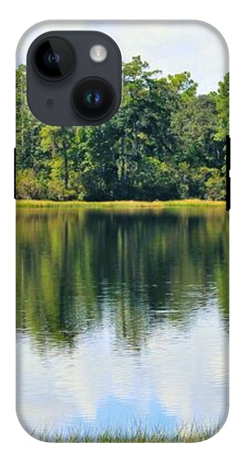 Serene Horse Shoe South Lake in Chuluota Florida - Phone Case