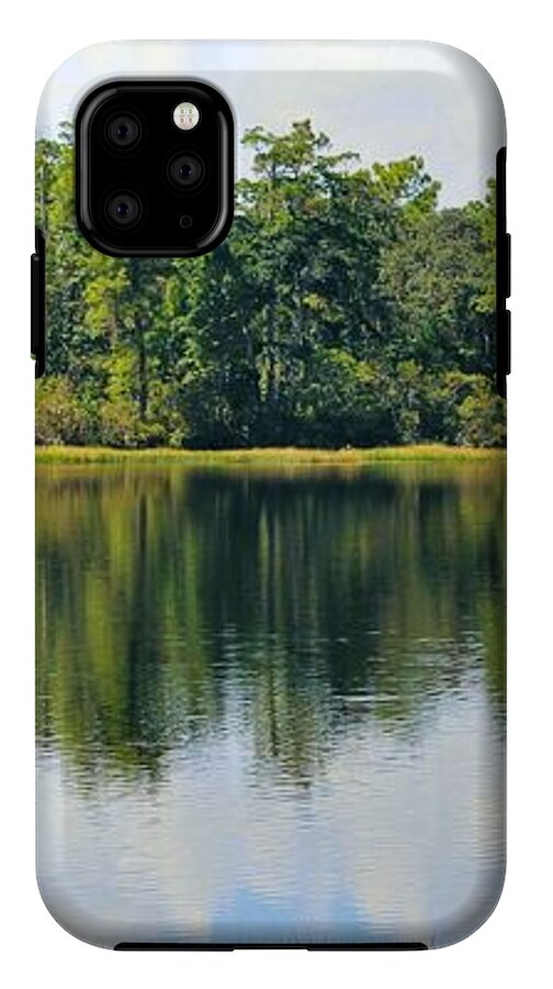 Serene Horse Shoe South Lake in Chuluota Florida - Phone Case