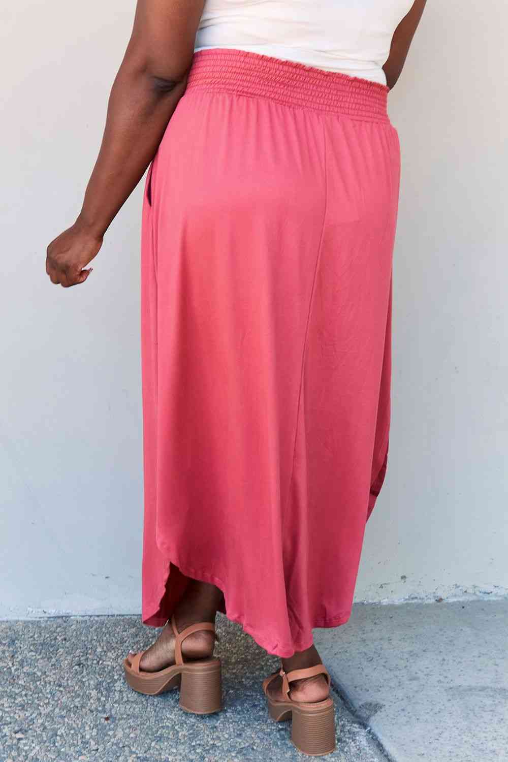 Falda larga Doublju Comfort Princess de tamaño completo con cintura alta y dobladillo redondo en rosa intenso